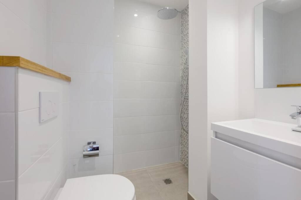 La Chambre Liberte 1, Sdb Privative Et Tv, Cuisine Salon Partages, Confort Et Hypercentre Brest Exteriör bild